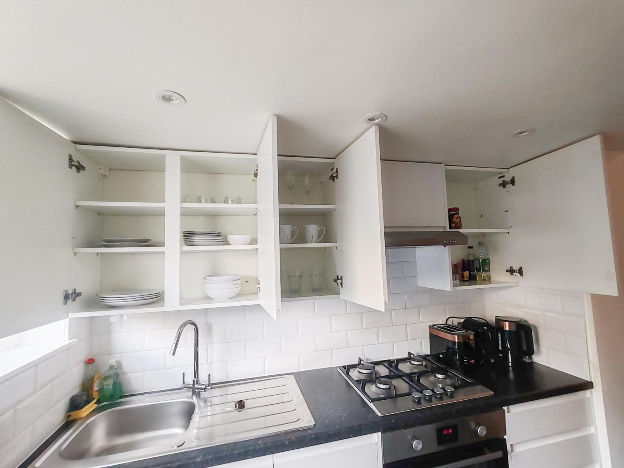 1-Bedroom Flat With Small Garden & Paid Parking In Finsbury Park, Highbury ロンドン エクステリア 写真