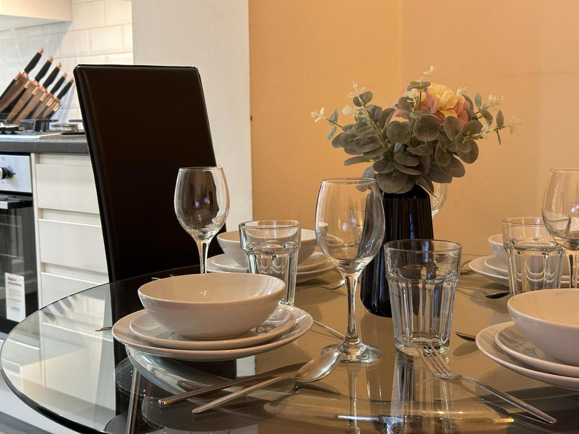 1-Bedroom Flat With Small Garden & Paid Parking In Finsbury Park, Highbury ロンドン エクステリア 写真